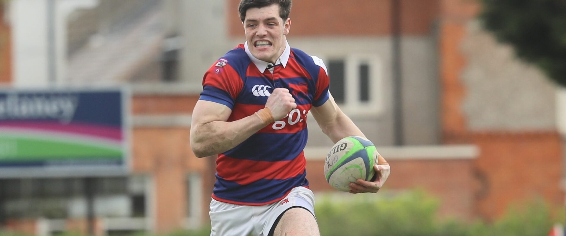 Dan Magner races over in the corner to score his first AIL try on debut for Clontarf against St Mary’s at Castle Avenue. Photo: Gareth Carville / Emerald Visions
